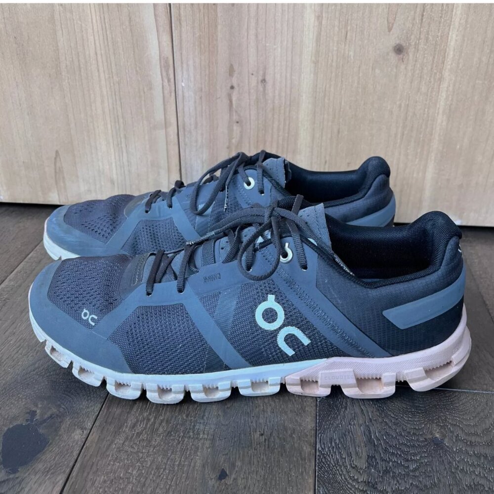 On Running Athletic Shoes in Black and Gray